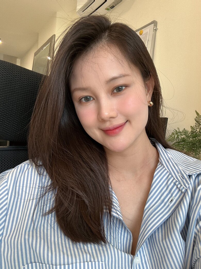 Bí mật kết hôn với chồng doanh nhân hơn 7 tuổi, “bóng hồng” xinh đẹp nhất nhì VTV giờ làm mẹ đơn thân tuổi 40 - 7