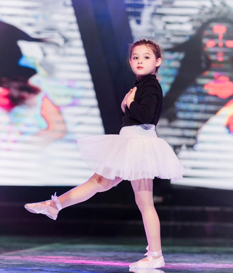 Cô gái An Giang phải lòng trai Pháp, giờ làm mẹ đơn thân có con gái lai Tây cực đẹp, đứa trẻ muốn thi Hoa hậu - 8