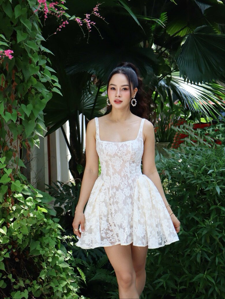 Cô giáo yoga nổi tiếng của Hồ Ngọc Hà sinh con 2 quốc tịch, chồng chi 100 triệu chăm vợ đẻ phòng vip - 4