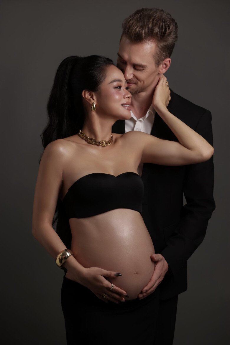 Cô giáo yoga nổi tiếng của Hồ Ngọc Hà sinh con 2 quốc tịch, chồng chi 100 triệu chăm vợ đẻ phòng vip - 3