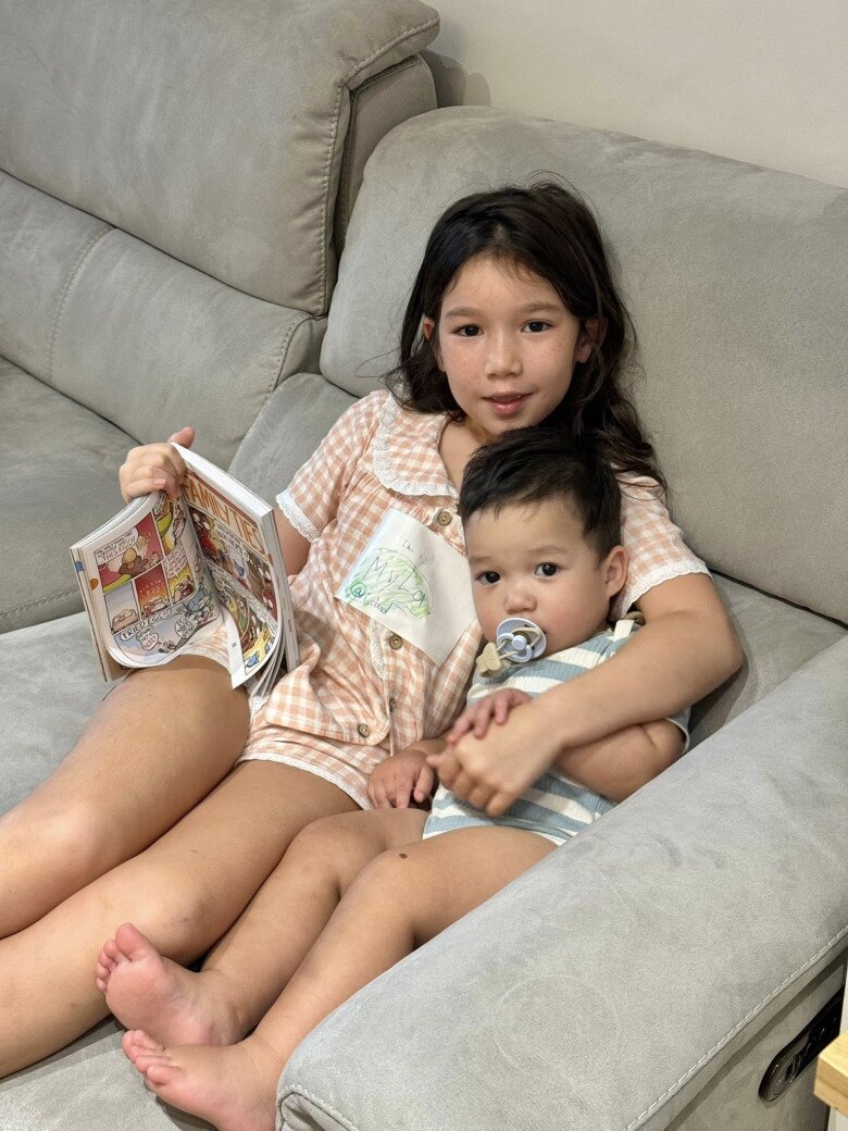 Hai con lai Tây của Hà Anh hóa trang đón Trung thu, bé gái ra dáng thiếu nữ xinh đẹp, quý tử bảnh bao giống bố - 7