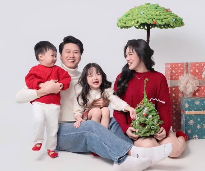 Hoãn thi sinh con cùng “ông chú” hơn 16 tuổi, nữ sinh 2K giờ làm mẹ 2 đứa trẻ, con trai giống bố, con gái hệt mẹ - 1