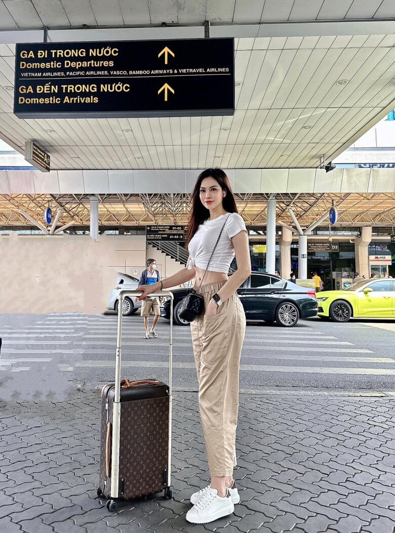 Mẹ Việt U50 trẻ như chị em với con gái 16 tuổi, cuộc sống con dâu tỷ phú sang chảnh vạn người mơ - 3