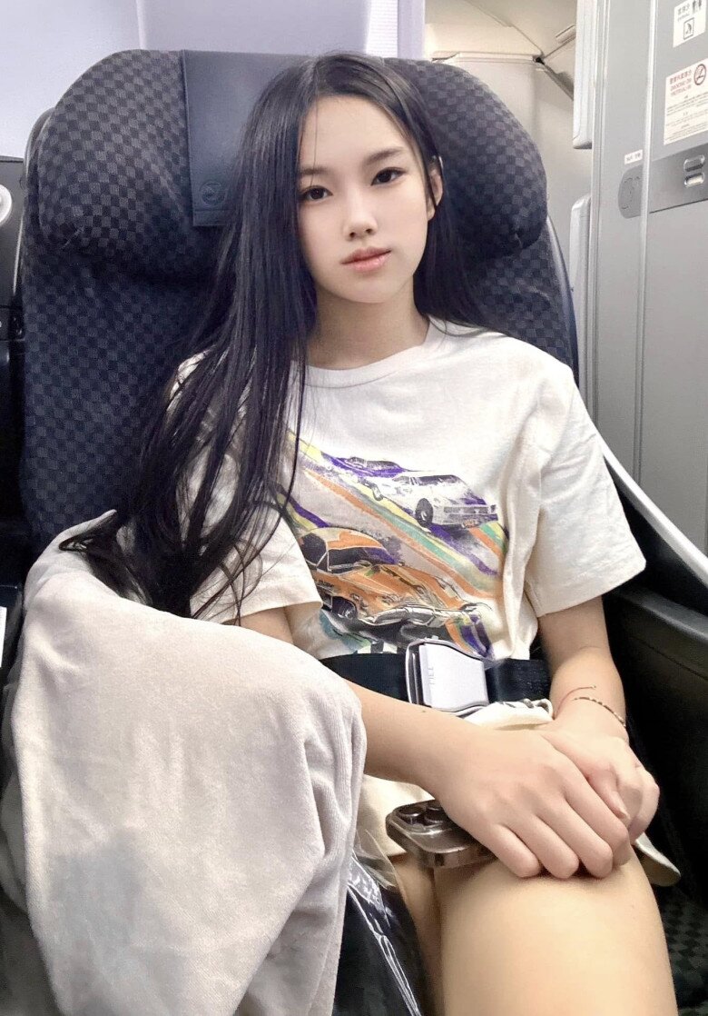 2 mẹ con nhưng nhiều lần lại bị nhầm lẫn là chị em.