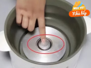 Nhà đẹp - Tiết kiệm cả đống tiền mất oan nhờ phát hiện “cơ quan” nhỏ trên nồi cơm điện, 10 năm nội trợ đến giờ tôi mới nhận ra