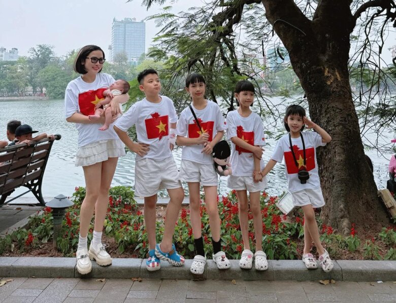 Mỹ nhân Hà Nội 9 năm đẻ liên tiếp 6 con dù mắc bệnh khó sinh, cuối cùng 37 tuổi làm mẹ đơn thân đẹp mơn mởn - 10