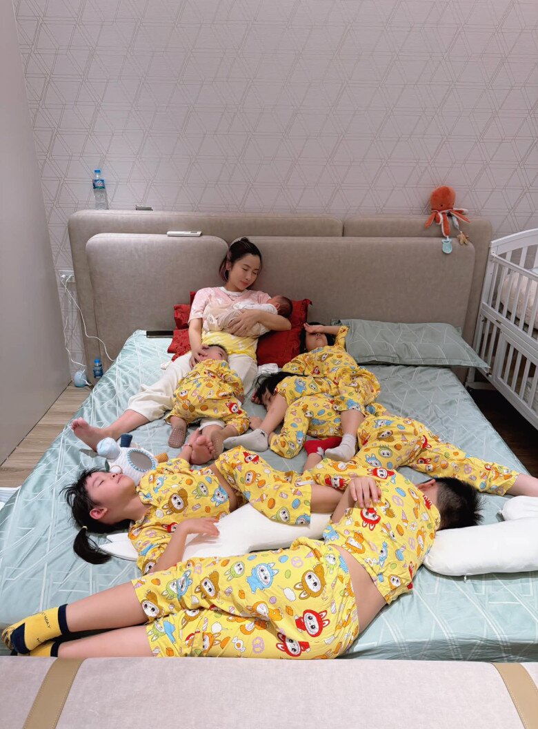 Mỹ nhân Hà Nội 9 năm đẻ liên tiếp 6 con dù mắc bệnh khó sinh, cuối cùng 37 tuổi làm mẹ đơn thân đẹp mơn mởn - 3