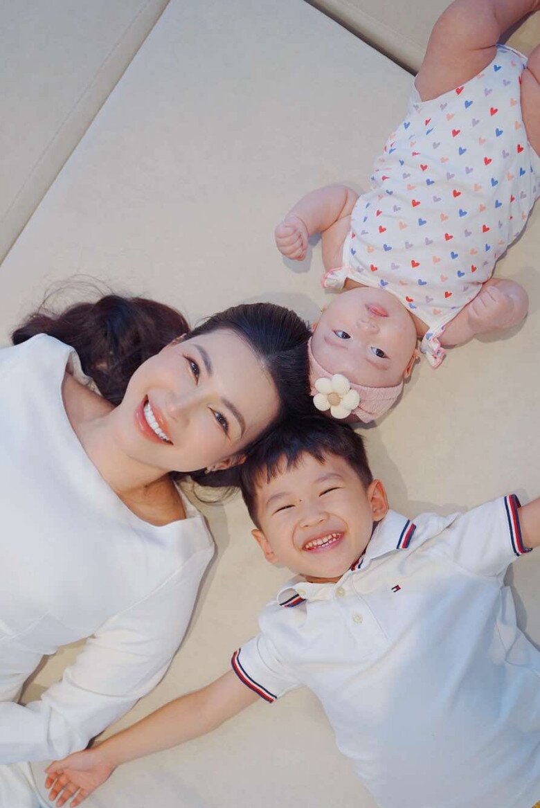 Người đẹp TP.HCM 36 tuổi làm mẹ 7 con nõn nà, ra đường chồng phải dặn amp;#34;Coi chừng người ta nghĩ em chưa chồngamp;#34; - 8