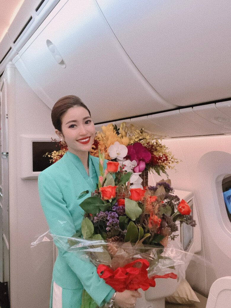 Hotgirl TVHK Việt rời cabin máy bay sang Úc làm mẹ, đẻ liên tiếp 2 con vẫn đẹp mơn mởn, được khuyên đi thi Hoa hậu - 2