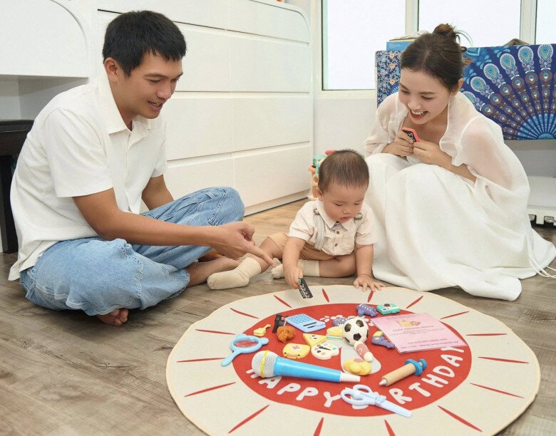 Vợ ca sĩ sinh quý tử, diễn viên Quang Tuấn “Địa đạo” làm tiệc thôi nôi cho con hoành tráng, mâm cúng hút mắt - 8