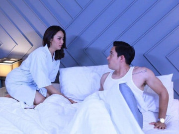 Gái xinh được bạn trai tặng 2 cây vàng hỏi cưới, đêm đầu tiên đưa về nhà, thấy cô thay đồ anh liền bỏ chạy