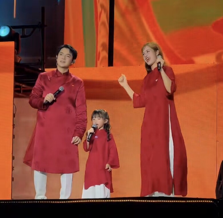 Xuất thân tiểu thư tập đoàn lớn, con gái Đông Nhi 5 tuổi nói tiếng Anh vanh vách, vẽ đẹp, hát hay, diễn xuất giỏi - 6