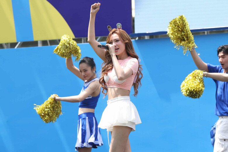 Ngọc nữ màn ảnh Việt được các đồng đội đánh giá thông minh, không từ bỏ bất kỳ nhiệm vụ nào và sẵn sàng lăn xả chơi game trong chương trình.