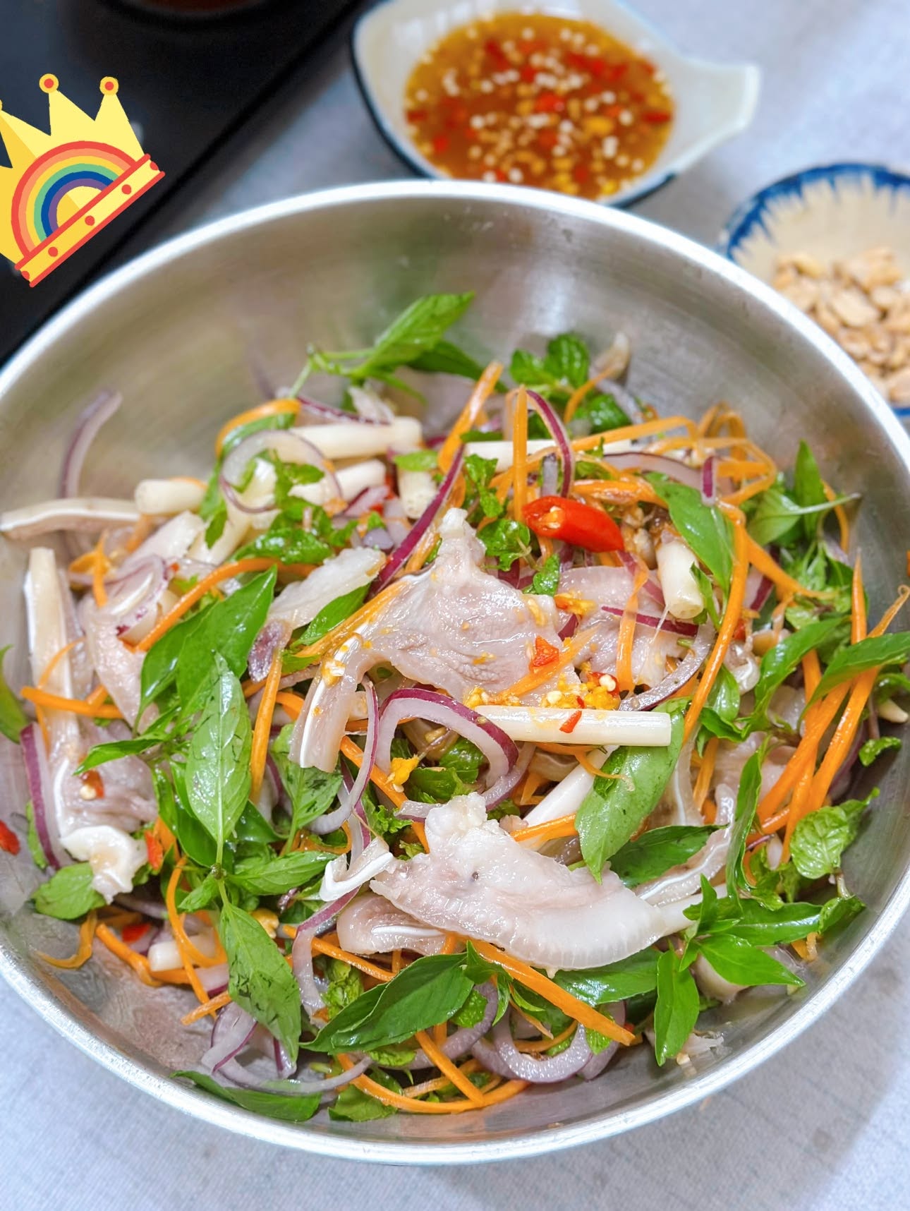 Loại rau thanh mát, giàu chất xơ, vitamin C và khoáng chất, tốt tim mạch và làn da, đem làm món gỏi cực hấp dẫn - 4