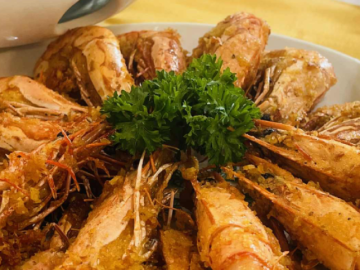 Những bộ phận hay bị bỏ của tôm gây nhiều tranh cãi
