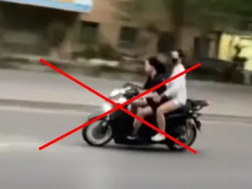 Xử phạt 37,25 triệu đồng nhóm thiếu nữ đánh võng, dùng BKS giả trên đường