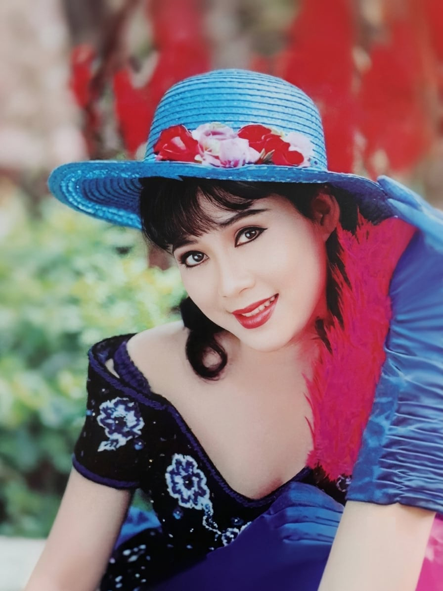 Năm 1993, Lý Hùng, Diễm Hương tiếp tục đóng chung phim Nước mắt học trò của đạo diễn Lý Sơn. Phim xoay quanh những vui buồn của lứa tuổi học trò và ngã rẽ khác nhau của họ khi rời ghế nhà trường.