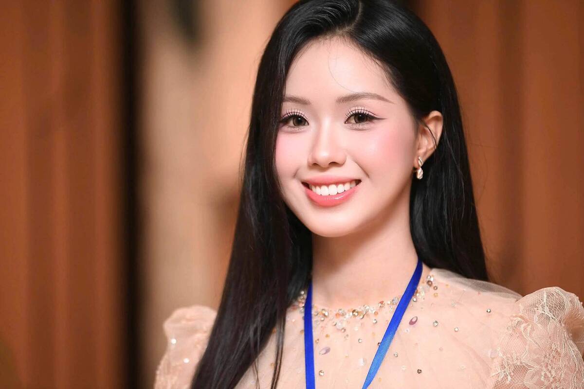 Vũ Thị Khánh Vi sinh năm 2004, quê Ninh Bình, được chú ý từ vòng sơ khảo Hoa hậu Việt Nam 2026 với nhan sắc và thành tích học tập nổi bật.