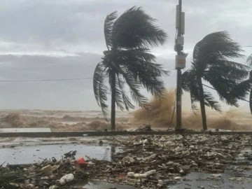 Vì sao không có cơn bão nào đổ bộ đất liền dù đã vào mùa cao điểm?
