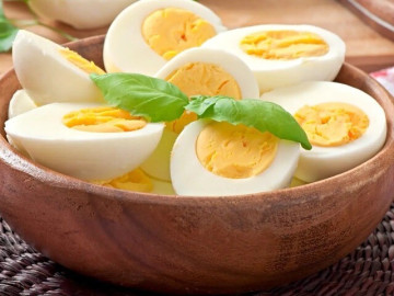 Bếp Eva - Luộc trứng đừng vội cho ngay vào nồi nước, nhớ 5 mẹo này để bóc vỏ nhẹ tênh
