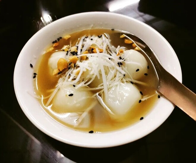 Sủi dìn, món ăn mang tên độc lạ ở Hải Phòng