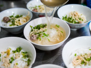 Lifestyle - 24 giờ ở Ninh Bình ăn gì? Gợi ý lịch trình food tour toàn đặc sản, vừa ngon vừa rẻ, thưởng thức một lần nhớ mãi