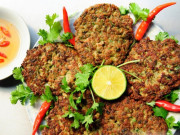 Lifestyle - 5 quán chả rươi nổi tiếng ở Hà Nội, vào mùa là dân sành ăn ùn ùn kéo đến, giá chỉ từ 30.000 đồng