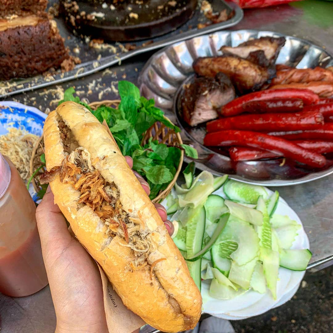 Món bánh mỳ đã tạo nên thương hiệu chỉ từ 12.000 đồng/chiếc