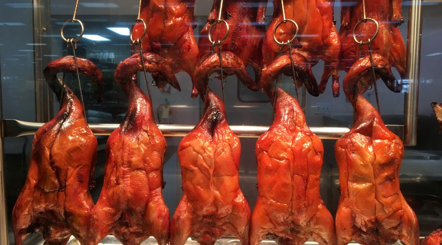 Món vịt quay thơm ngon nóng giòn