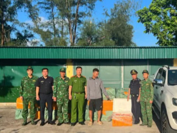 Bắt giữ gần 1 tấn trứng gà non đông lạnh không rõ nguồn gốc