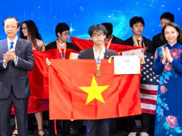 Mê ngắm sao giải mã bầu trời, 10X "ẵm" Huy chương Vàng Olympic Thiên văn quốc tế