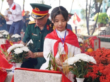 Trang nghiêm Lễ an táng 731 hài cốt liệt sĩ tại TP.HCM