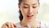 Điều gì xảy ra với cơ thể khi ăn chay sai cách?
