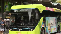 Hà Nội đẩy nhanh chuyển đổi sang xe buýt xanh