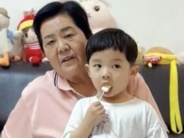 Sinh con ở tuổi 67, 7 năm con gái nhỏ chịu cảnh xa cha mẹ