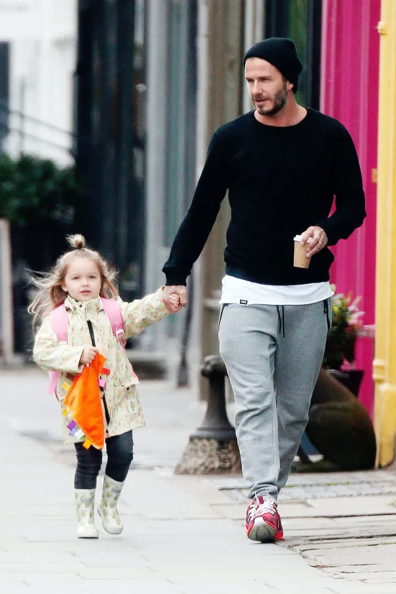 Gallery - Ái nữ Harper ngày càng trổ mã còn hay làm điệu, David Beckham hậm hực, vội dằn mặt các con rể tương lai - image 3