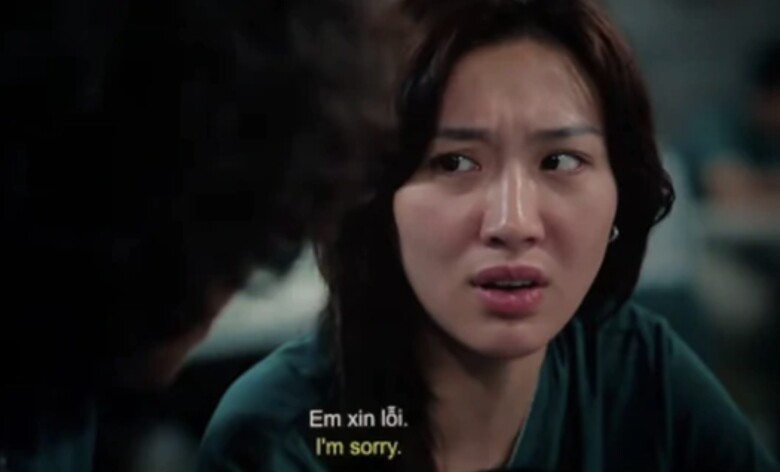 Khánh Linh đảm nhận vai Trinh - nạn nhân mặc áo số 371, có phân cảnh gây ám ảnh trong Trại Buôn Người.