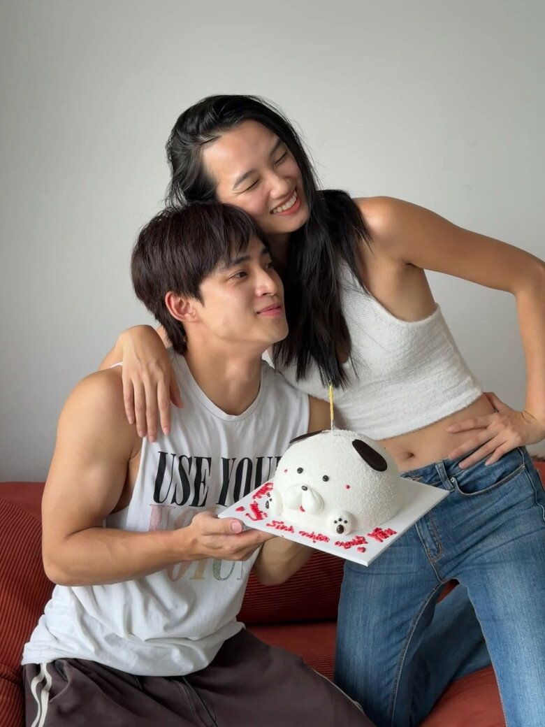 Quỳnh Anh có chuyện tình lãng mạn bên người yêu điển trai.