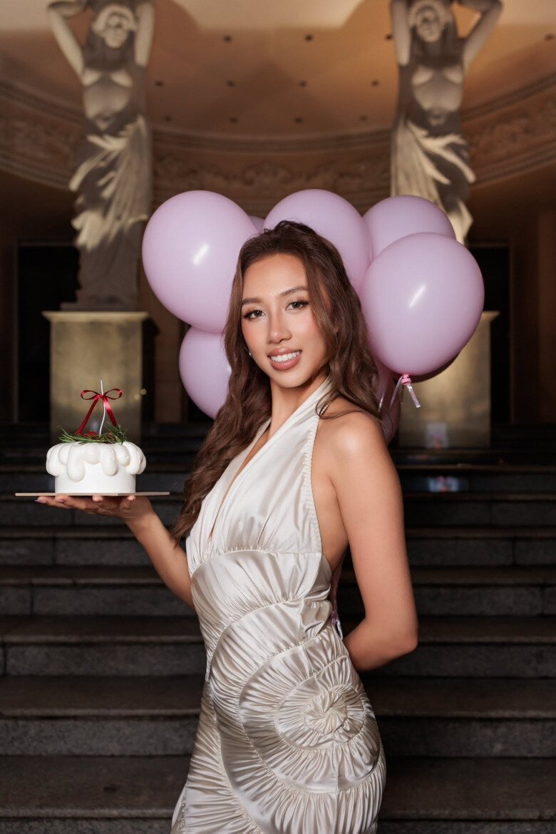 Con gái đầu lòng xinh đẹp như hoa hậu của rapper Thái VG.