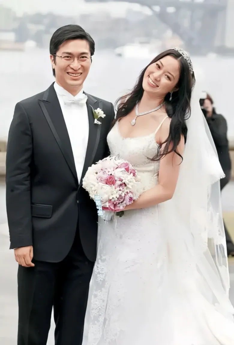 Sau khi kết hôn, Từ Tử Kỳ được gọi bằng biệt danh nàng dâu nghìn tỷ.