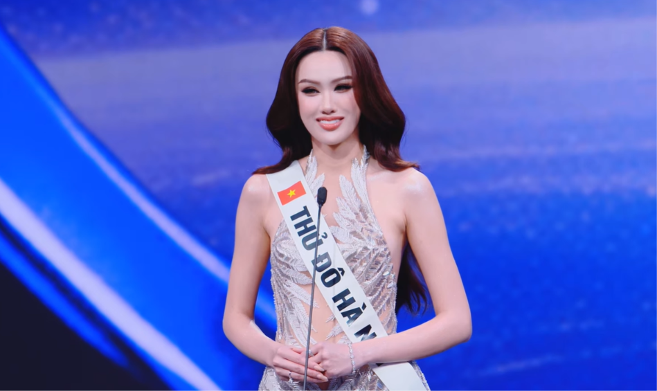 Trịnh Mỹ Anh trả lời câu hỏi về việc đánh giá thành công của người phụ nữ.