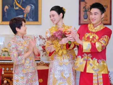 Thời trang - Siêu mẫu Hề Mộng Dao đeo vàng trĩu cổ trong lễ cưới với chồng đại gia