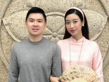 Giải trí - Đỗ Mỹ Linh tặng chồng thiếu gia iPhone Duo kỷ niệm cưới