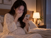 Bà bầu - Chồng đi công tác liên miên, vợ bầu sinh nghi lén xem tin nhắn thì bàng hoàng với nội dung