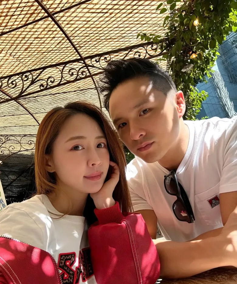 Nhiều năm điều trị hiếm muộn, mỹ nhân đình đám vỡ oà amp;#34;dính bầuamp;#34; tự nhiên ở tuổi U45, khoe bụng lùm lùm đẹp rạng rỡ - 7