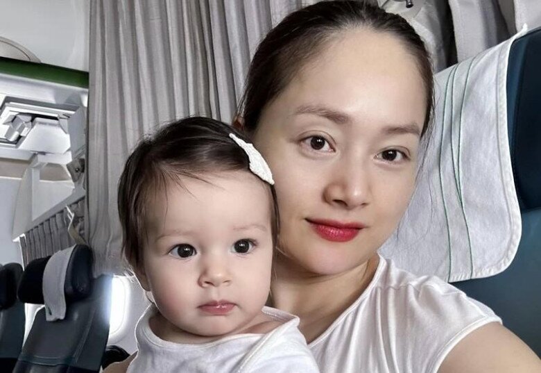 6 cô con gái rượu vừa xinh vừa đáng yêu khiến các ông bố sao Việt hết lòng chiều chuộng hơn cả vợ mỹ nhân - 12