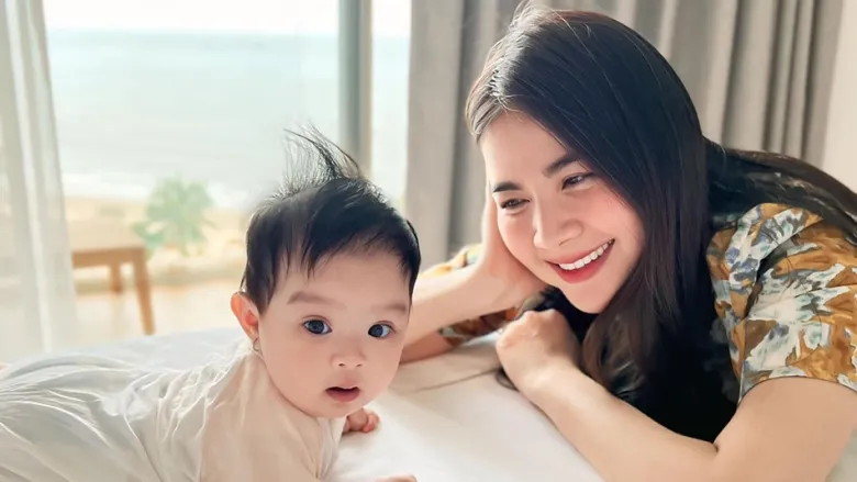 6 cô con gái rượu vừa xinh vừa đáng yêu khiến các ông bố sao Việt hết lòng chiều chuộng hơn cả vợ mỹ nhân - 14