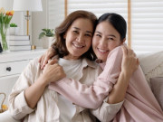 Yêu con - Về già, để gia đình yên ấm, con cái hiếu thảo, cha mẹ nên học cách "giả vờ" 3 điều này!