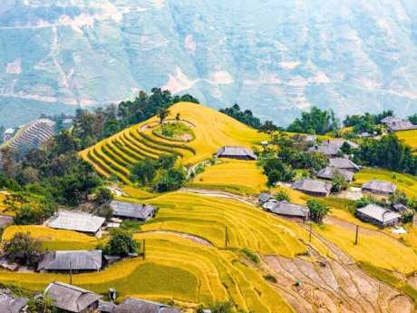 12 địa điểm du lịch tháng 10 ở Tây Bắc: Ngắm hoa tam giác mạch, săn mây cực đẹp, có nơi được ví “Vịnh Hạ Long trên núi”