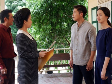 Ngày ly hôn, bố mẹ chồng đốt pháo ăn mừng, tặng tôi 300 triệu và một căn nhà